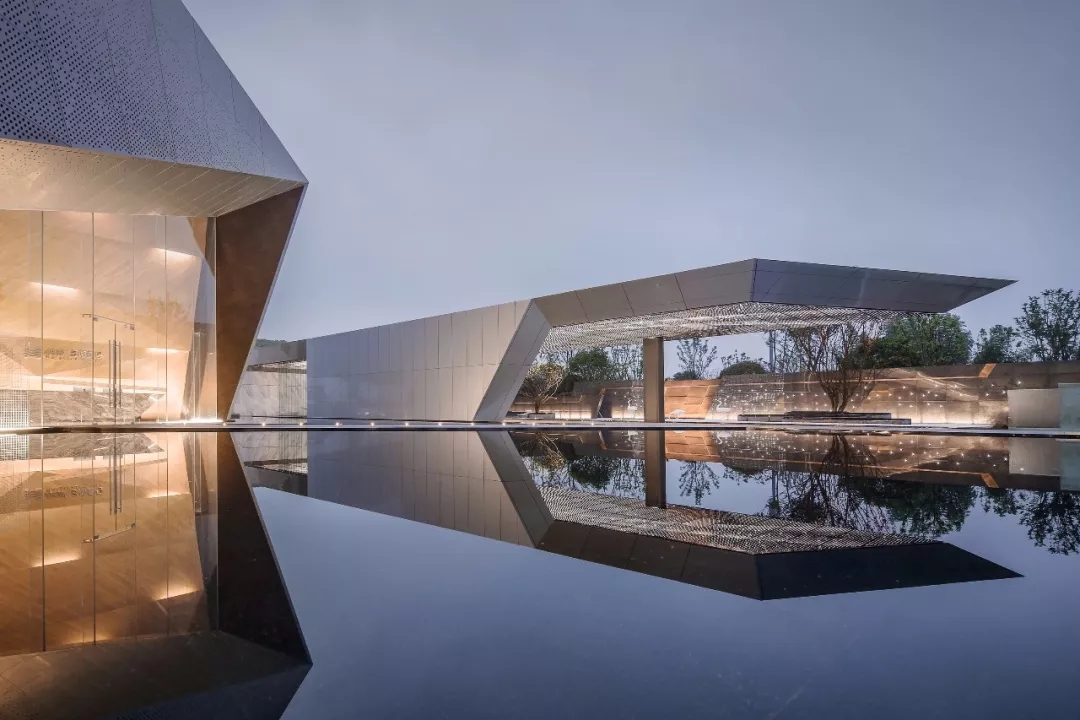 倒影 by苏圣亮，，8181801威尼斯修建设计